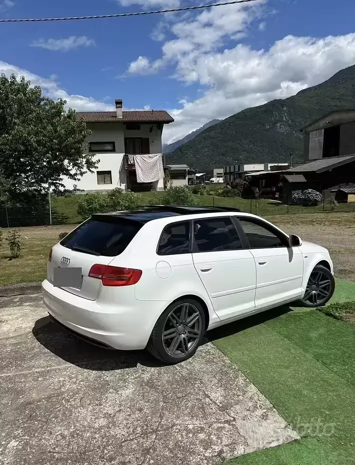 Usata Audi A3 S-Line 170 CV (125 kW) 2009 Bianco Utilitaria