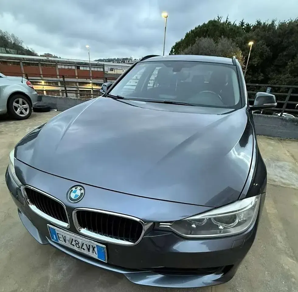 Usata BMW 318 143 CV (105 kW) 2013 Grigio Station wagon