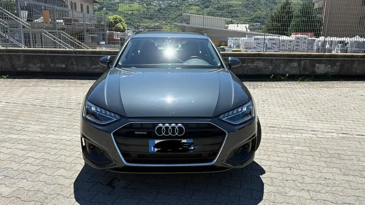 Usata Audi A4 Advanced 204 CV (150 kW) 2021 Grigio Station wagon