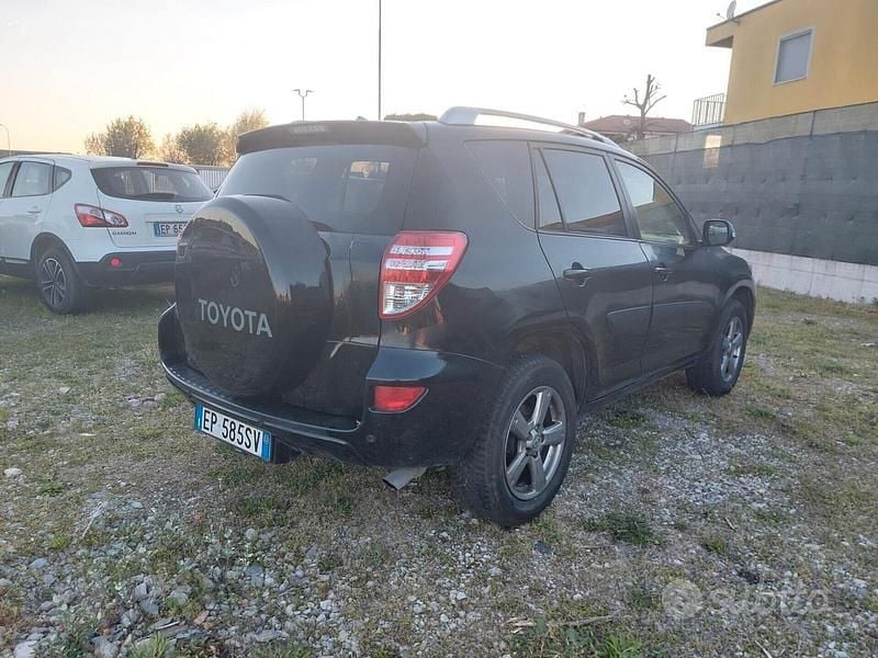 Begagnad Toyota RAV4 Lounge 150 HK (110 kW) 2013 Svart SUV