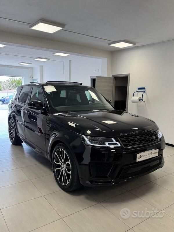 Nero Usata 2019 Land Rover Range Rover HSE SUV | 36.999 € (Cara) - Immagine 1/4