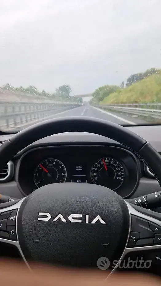 Usata Dacia Duster 101 CV (74 kW) 2024 Bianco SUV
