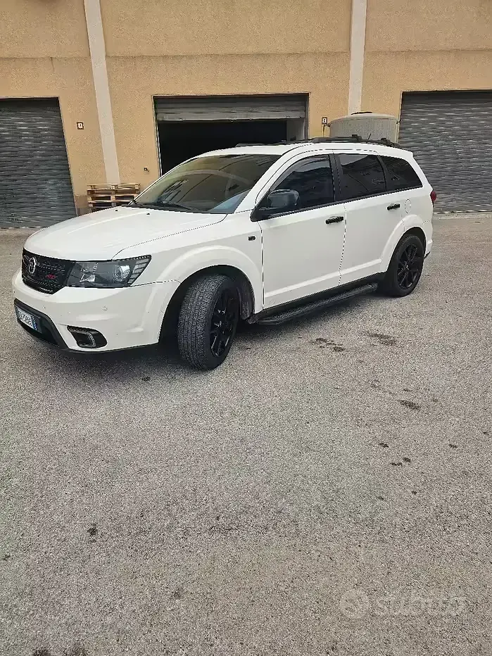 Usata Fiat Freemont 170 CV (125 kW) 2011 Bianco SUV