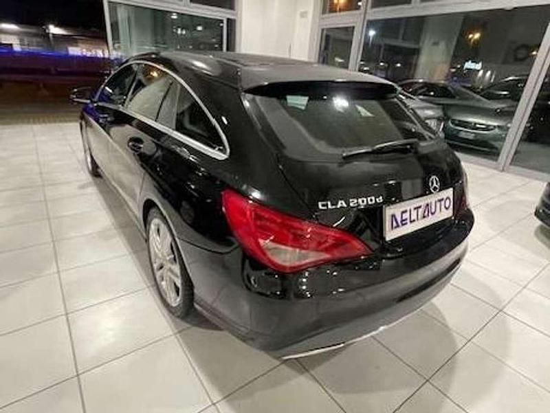 Usata Mercedes CLA200 Shooting Brake 136 CV (100 kW) 2017 Nero Station wagon