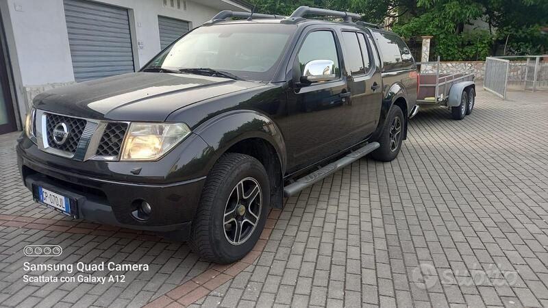 Nero Usata 2008 Nissan Navara Pick-up | 12.500 € (Buon prezzo) - Immagine 1/4