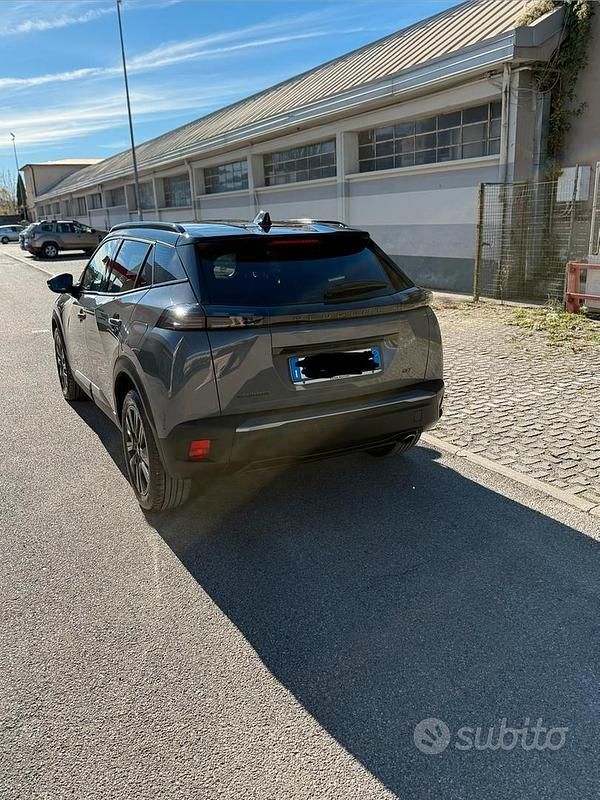 Usata Peugeot 2008 GT 131 CV (96 kW) 2024 Grigio SUV
