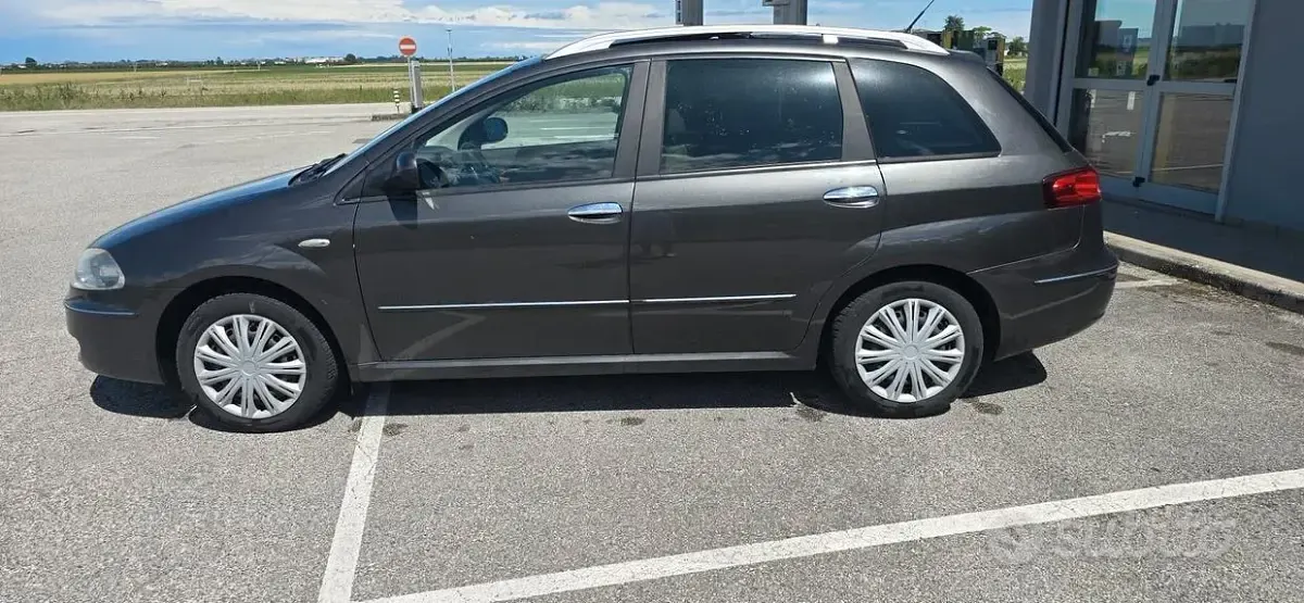 Usata Fiat Croma Active 120 CV (88 kW) 2007 Nero Station wagon
