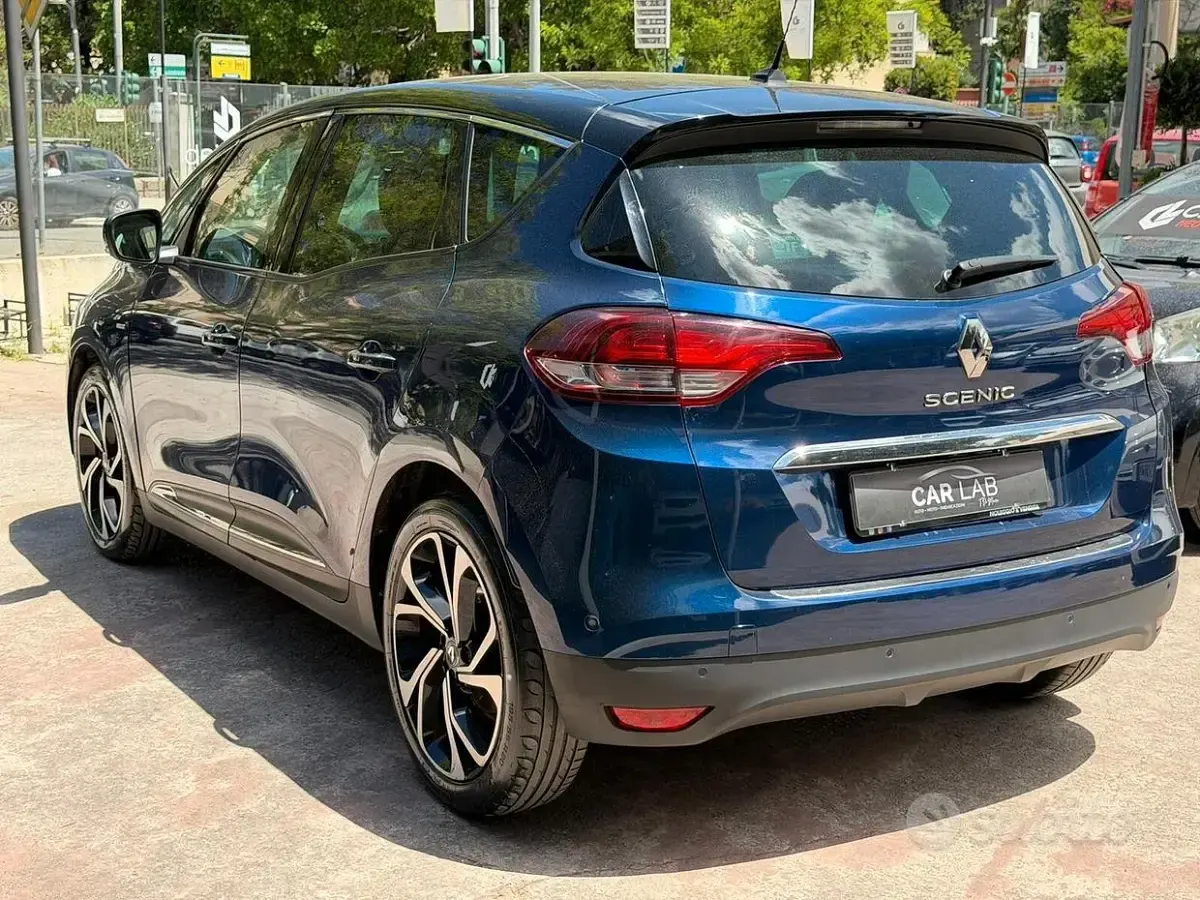 Usata Renault Scénic III Bose Edition 110 CV (80 kW) 2017 Blu Monovolume