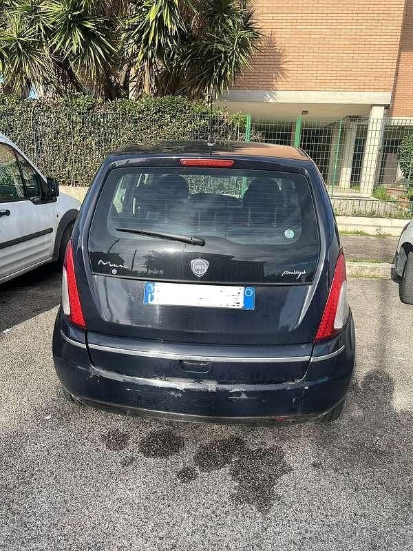 Usata Lancia Musa S 92 CV (67 kW) 2011 Monovolume
