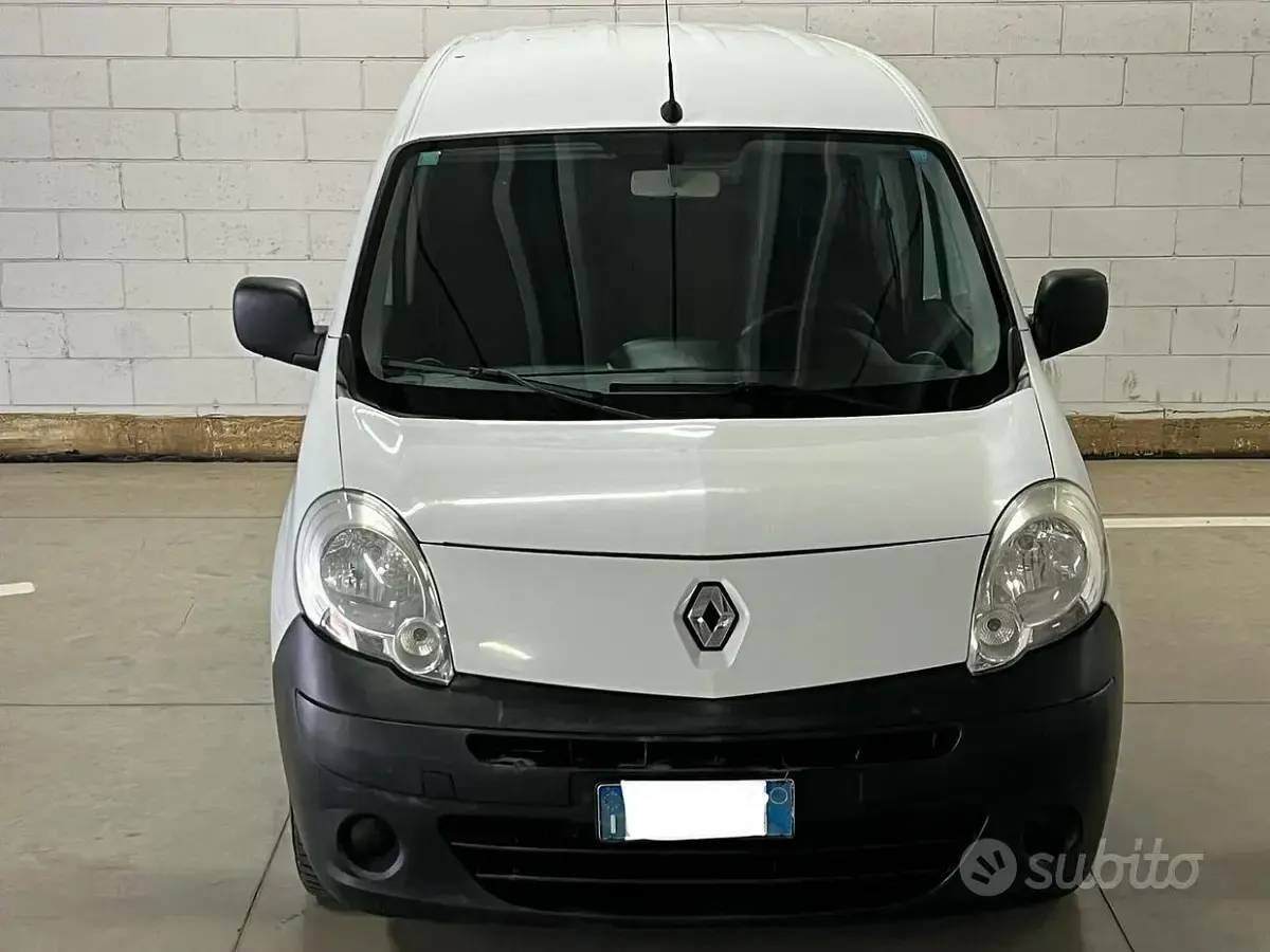 Usata Renault Kangoo 90 CV (66 kW) 2011 Bianco Monovolume