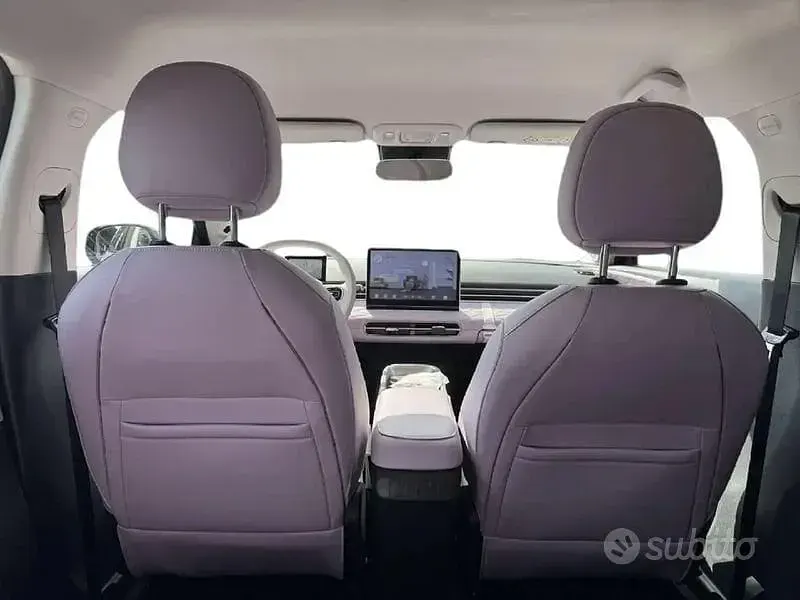 Nuova DongFeng Box 69 kW (95 CV) 2026 Bianco Utilitaria