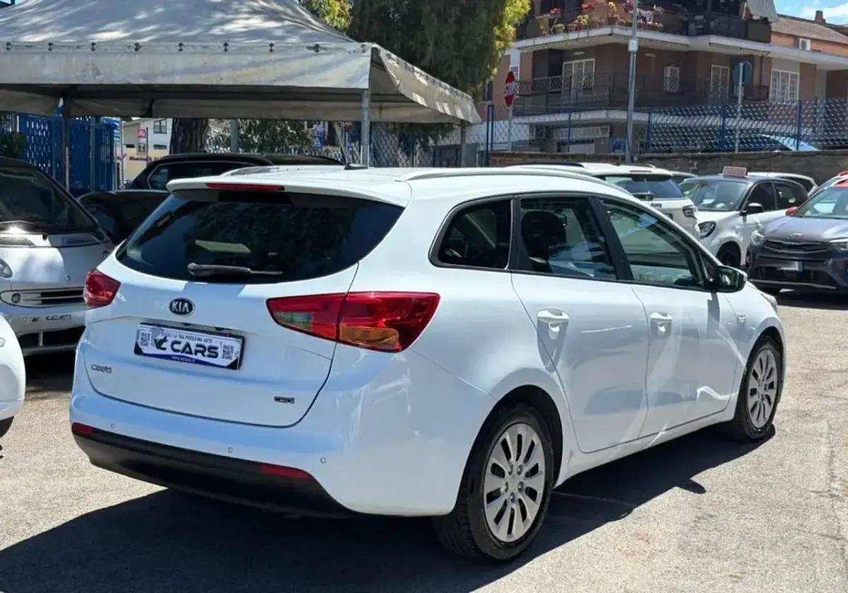 Usata Kia Ceed Sportswagon 110 CV (80 kW) 2015 Bianco Station wagon