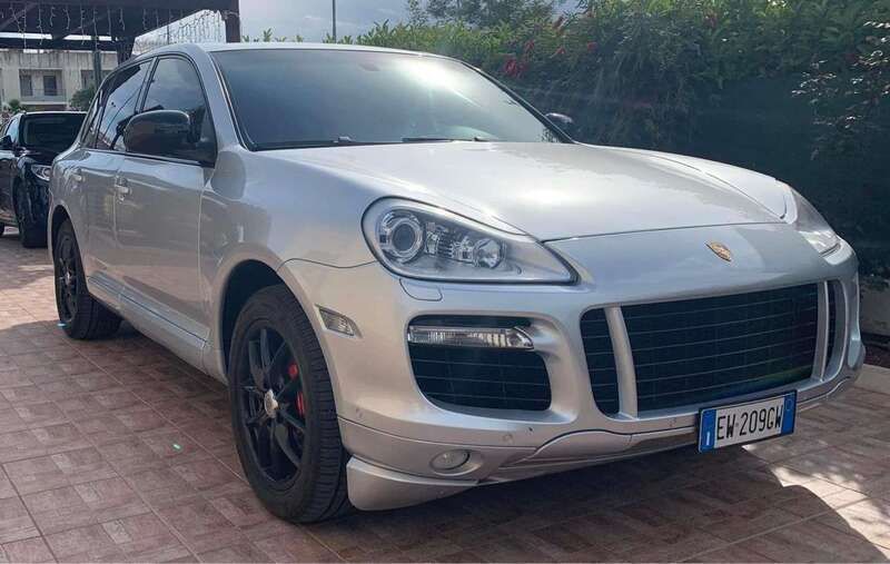 Usata 2011 Porsche Cayenne SUV | 16.000 € - Immagine 1/4