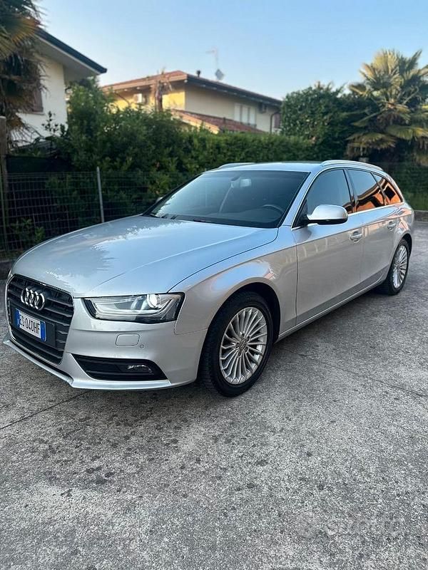 Usata Audi A4 Business Plus 143 CV (105 kW) 2013 Grigio Berlina