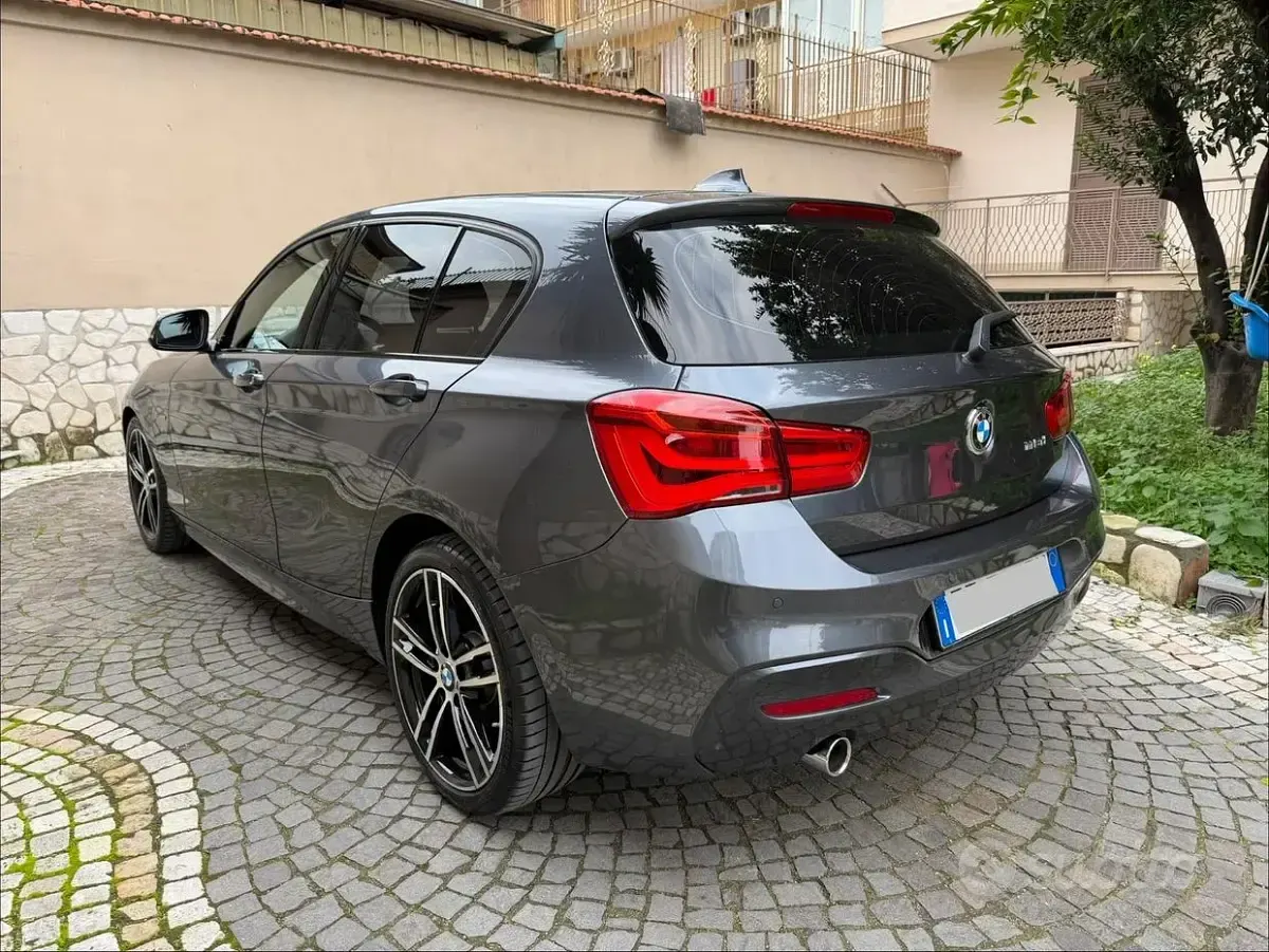Usata BMW 118 M Sport 150 CV (110 kW) 2019 Grigio Utilitaria