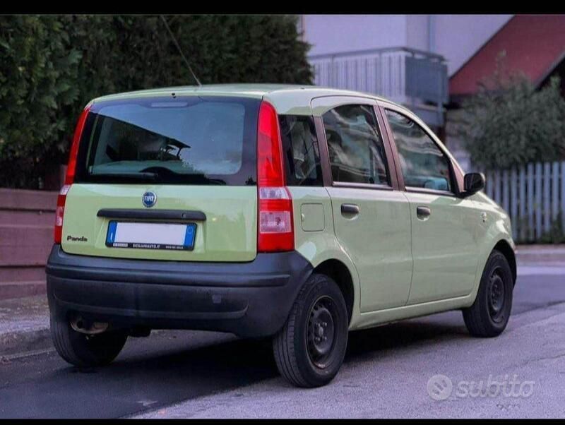Usata Fiat Punto 54 CV (39 kW) 2004 Utilitaria
