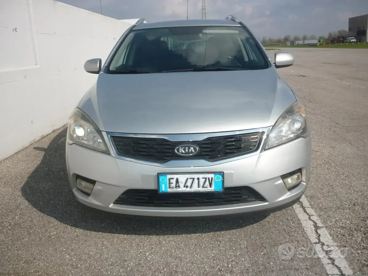 Usata Kia Ceed Sportswagon EX 115 CV (84 kW) 2010 Grigio Station wagon