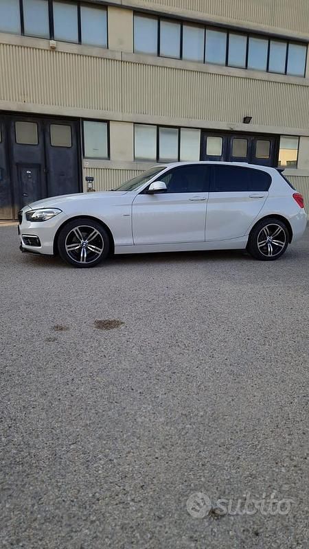 Usata BMW 114 Efficient Dynamics 150 CV (110 kW) 2017 Utilitaria