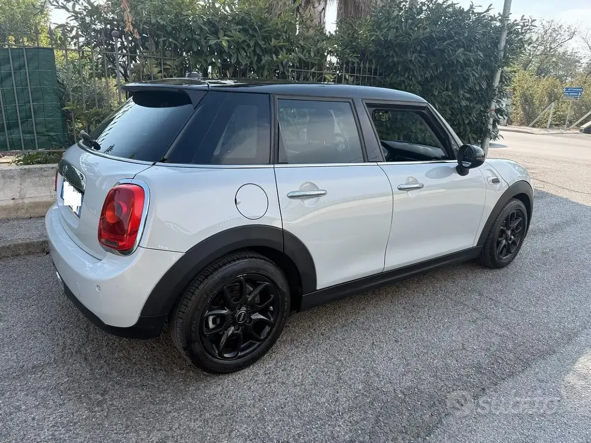 Usata Mini Cooper D 116 CV (85 kW) 2015 Grigio Utilitaria