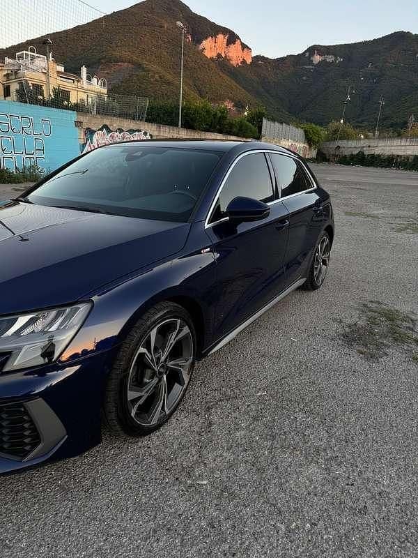 Usata Audi A3 S-Line 150 CV (110 kW) 2021 Blu/azzurro Berlina