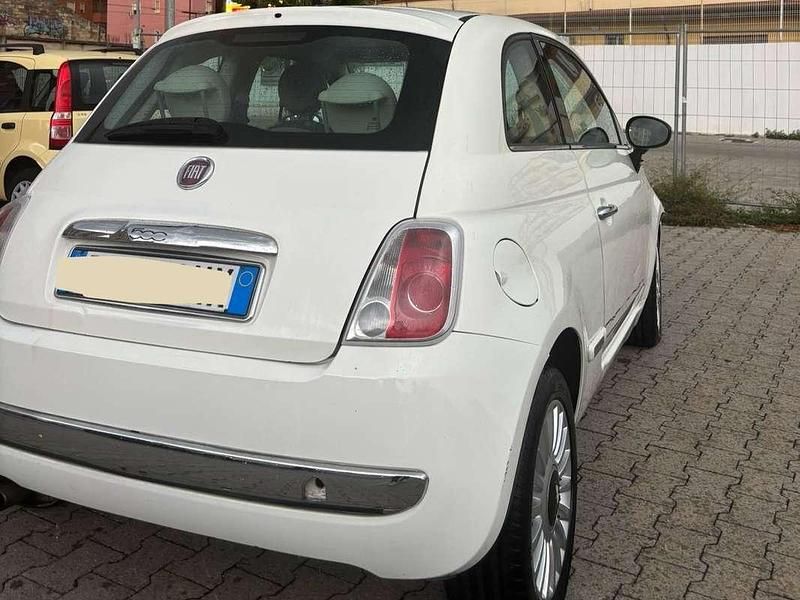 Usata Fiat 500 Lounge 75 CV (55 kW) 2008 Bianco Utilitaria