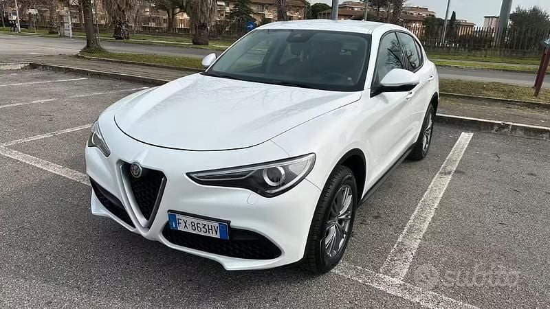 Usata Alfa Romeo Stelvio 190 CV (139 kW) 2019 Bianco SUV