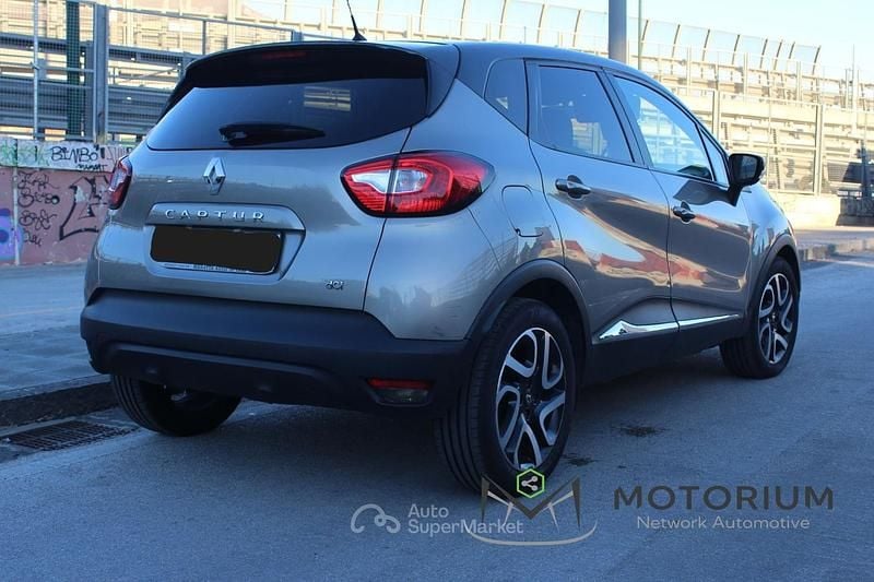 Usata Renault Captur 90 CV (66 kW) 2013 Rosso SUV