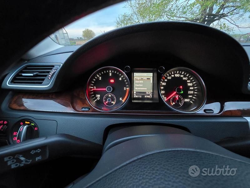 Usata VW Passat 177 CV (130 kW) 2013 Station wagon