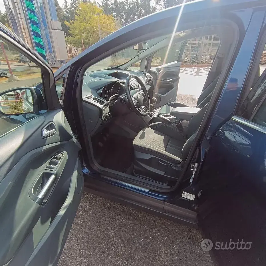 Usata Ford C-MAX 115 CV (84 kW) 2012 Monovolume