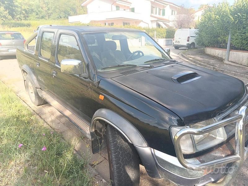 Usata Nissan Navara 2002 Nero Pick-up