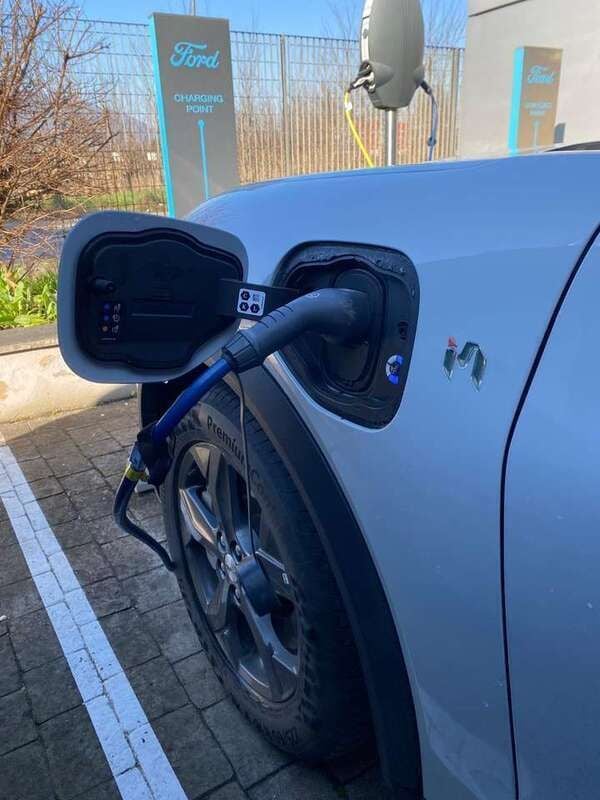 Usata Ford Mustang Mach-E Extended Range 200 kW (272 CV) 2023 Argento SUV