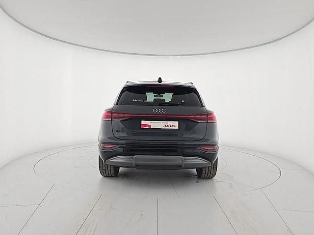 Usata Audi Q6 e-tron S-Line 100 kW (136 CV) 2025 Grigio SUV