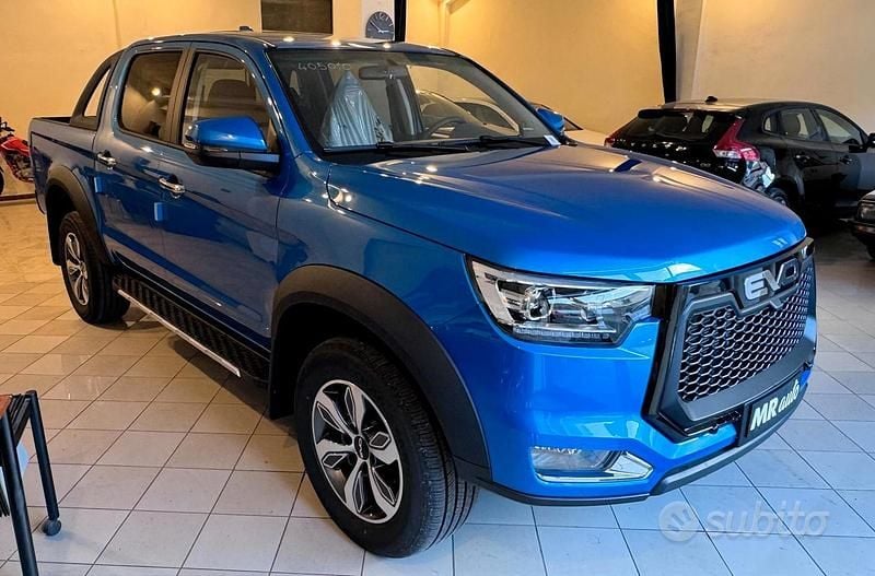 Nuova EVO Cross 4 136 CV (100 kW) 2025 Blu Pick-up