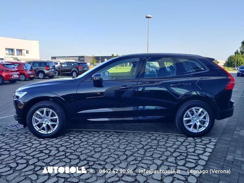 Usata Volvo XC60 Momentum 197 CV (144 kW) 2021 Nero SUV