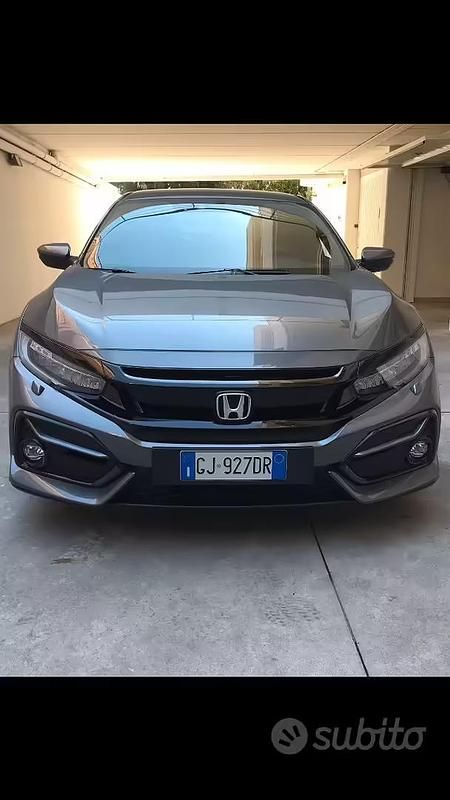 Usata Honda Civic Elegance 126 CV (92 kW) 2022 Grigio Berlina