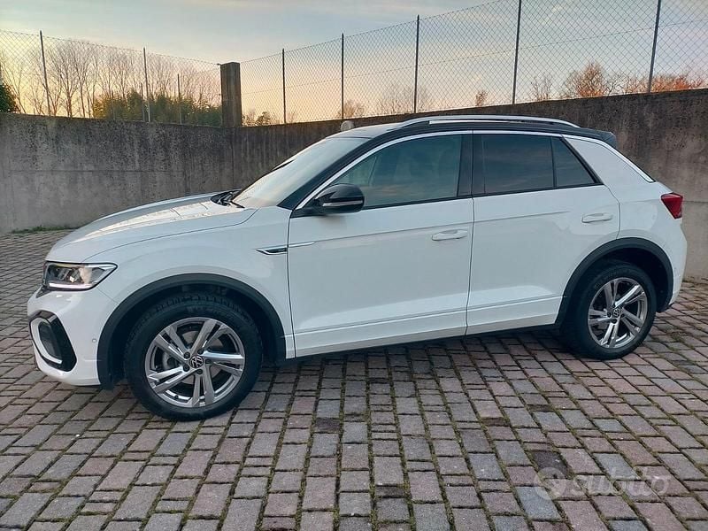 Usata VW T-Roc R-line 110 CV (80 kW) 2022 Bianco SUV