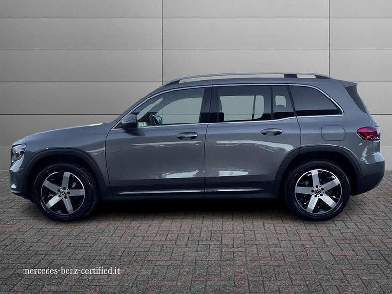 Usata Mercedes GLB180 116 CV (85 kW) 2023 Grigio scuro metallizzato SUV