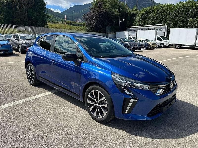 Nuova Mitsubishi Colt Invite 101 CV (74 kW) 2025 Royal blue met Berlina