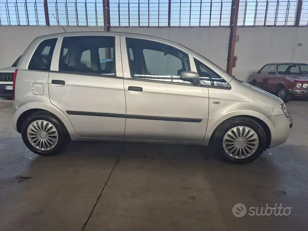 Usata Fiat Idea 80 CV (58 kW) 2007 Grigio Monovolume