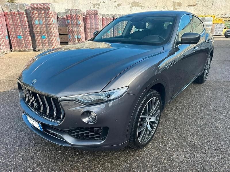 Usata Maserati GranSport 250 CV (183 kW) 2019 Grigio Station wagon
