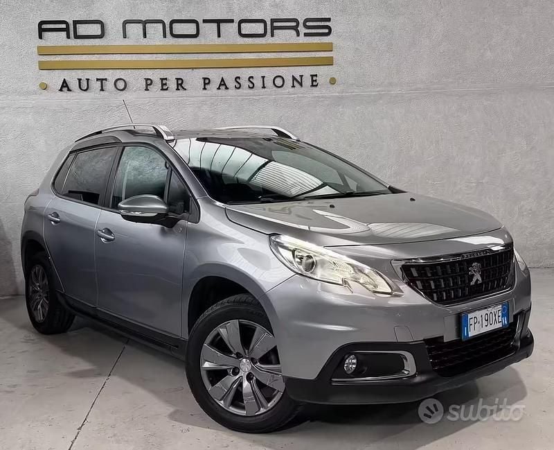 Usata Peugeot 2008 Active 99 CV (72 kW) 2018 Grigio SUV