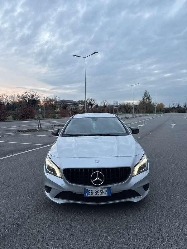 Usata Mercedes CLA220 170 CV (125 kW) 2014 Berlina
