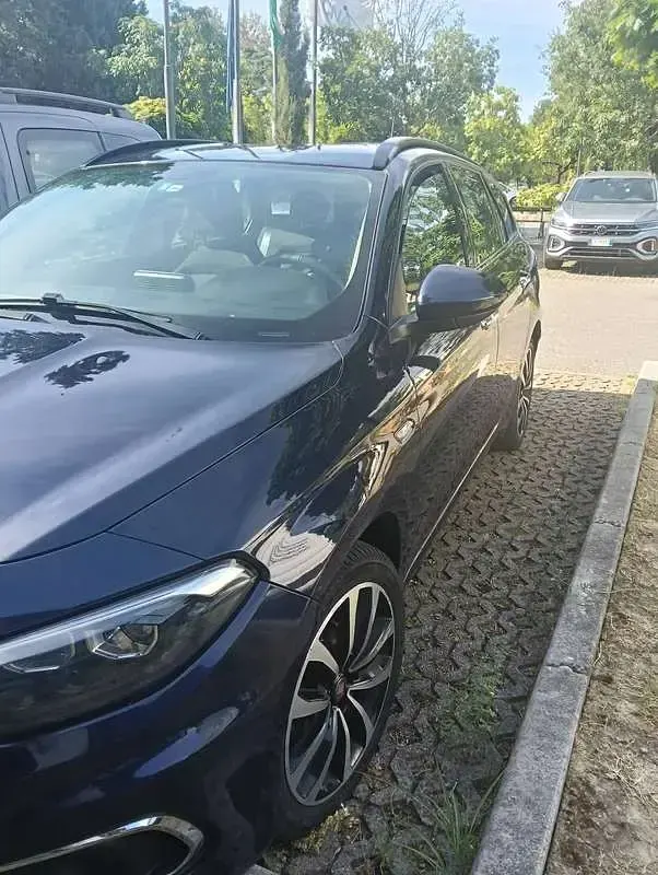 Usata Fiat Tipo Lounge 120 CV (88 kW) 2019 Blu/azzurro Station wagon