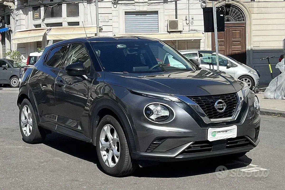 Gebraucht Nissan Juke Acenta 114 PS (83 kW) 2021 Grau SUV