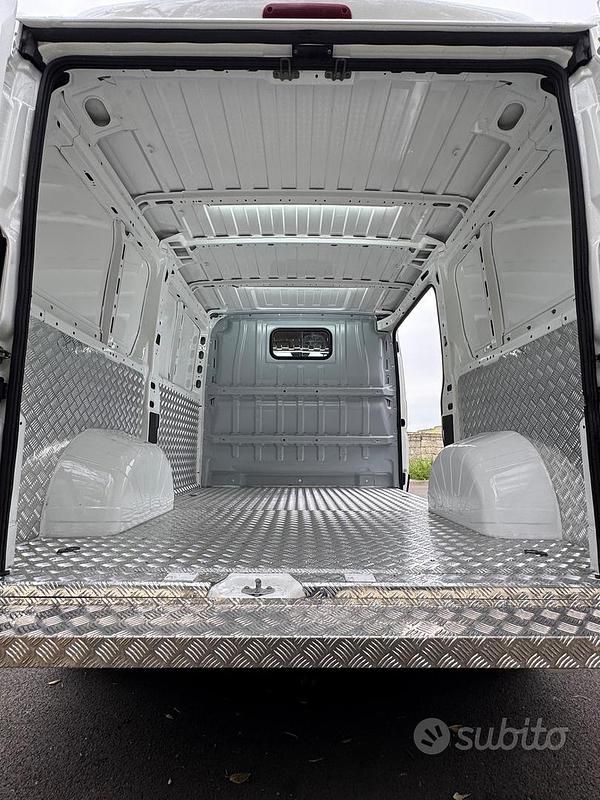 Usata Fiat Ducato 116 CV (85 kW) 2014 Bianco Furgone