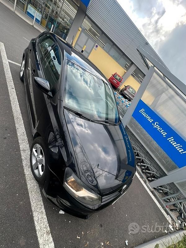 Usata VW Polo Comfortline 69 CV (50 kW) 2010 Nero Utilitaria