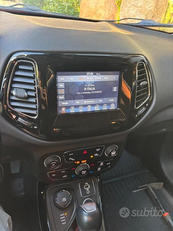 Usata Jeep Compass Limited 140 CV (102 kW) 2017 Grigio SUV