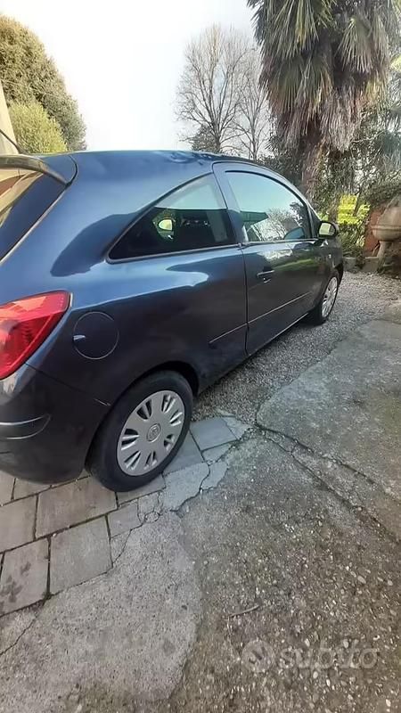 Usata Opel Corsa 80 CV (58 kW) 2007 Grigio Utilitaria