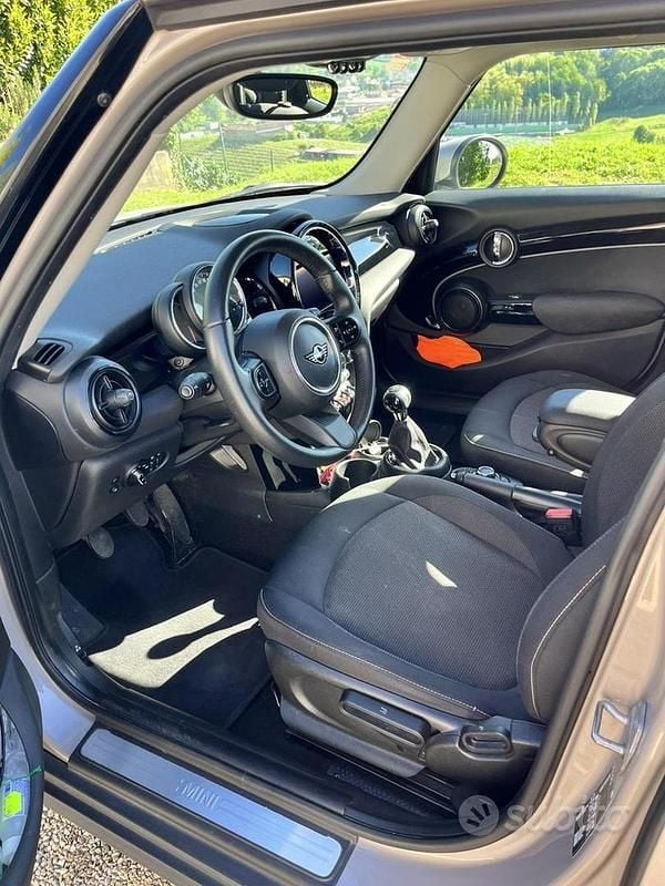 Occasion Mini ONE 102 ch (75 kW) 2022 Gris Citadine