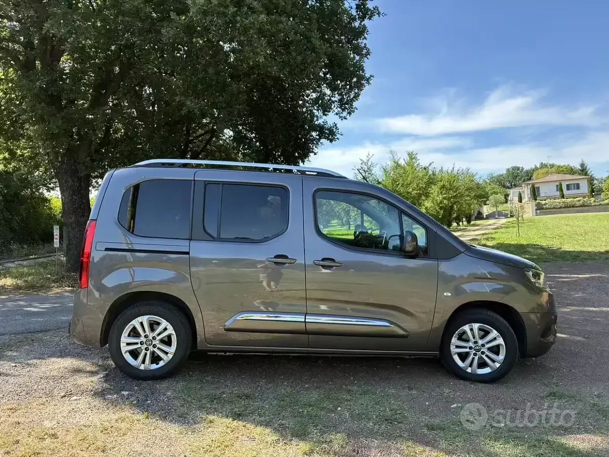 Usata Toyota Proace Verso City 100 CV (73 kW) 2021 Grigio Station wagon
